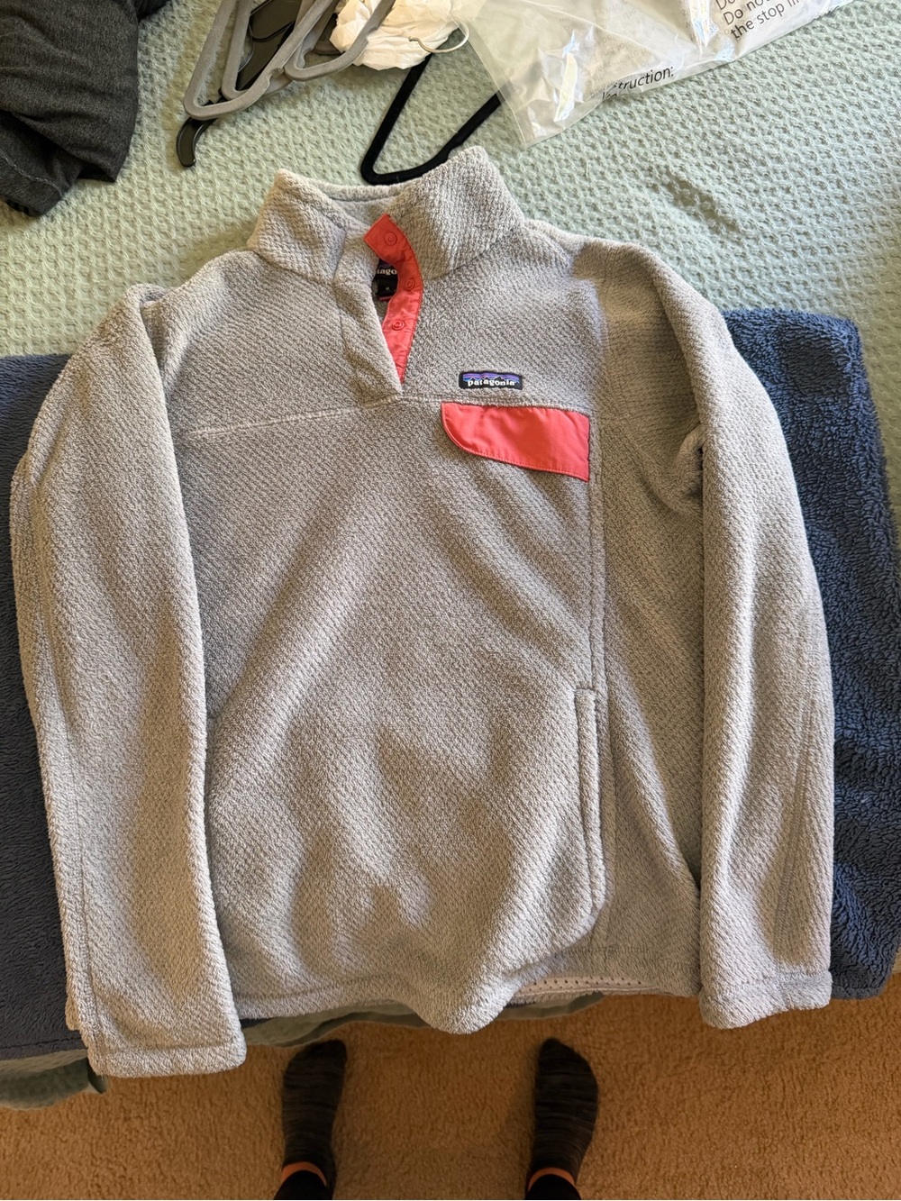 Patagonia Light Gray Fleece Pullover with Pink Trim